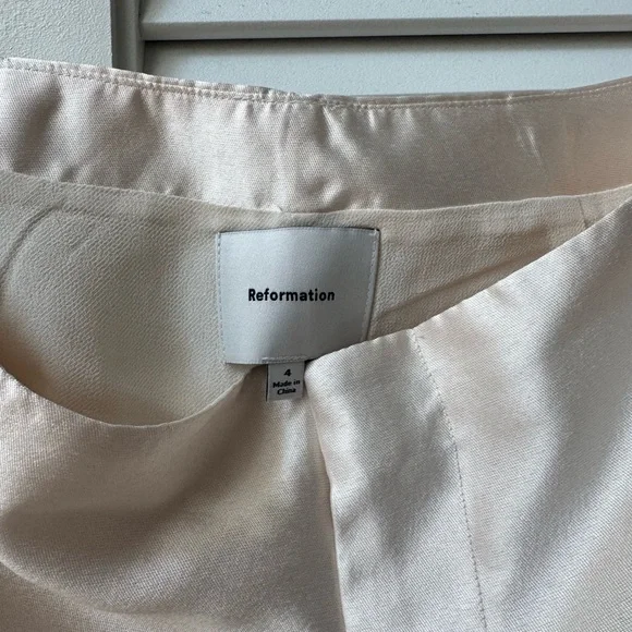 Reformation Cream Set - Picture 4 of 4